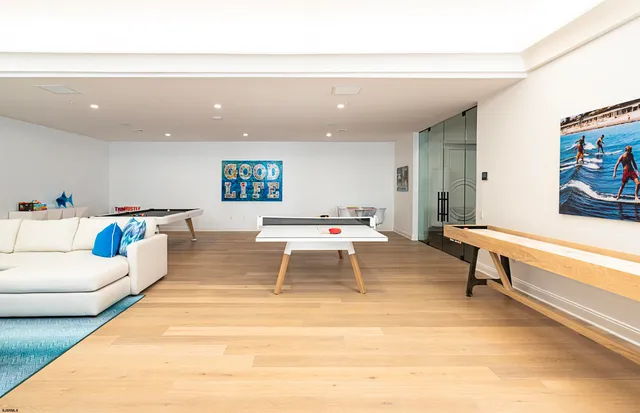 $13,900,000 | 4900 Boardwalk, Ventnor City, NJ 08406