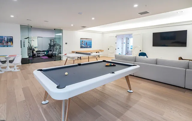 $13,900,000 | 4900 Boardwalk, Ventnor City, NJ 08406