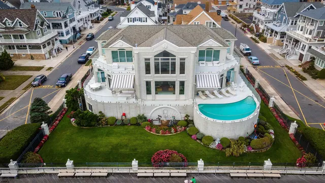 $13,900,000 | 4900 Boardwalk, Ventnor City, NJ 08406