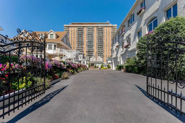 $13,900,000 | 4900 Boardwalk, Ventnor City, NJ 08406