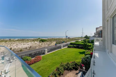 $13,900,000 | 4900 Boardwalk, Ventnor City, NJ 08406