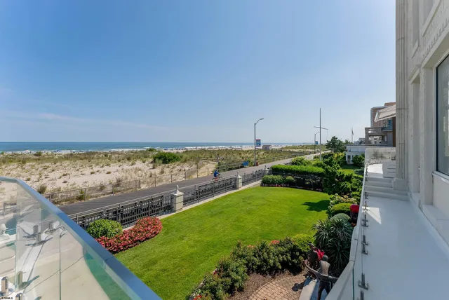 $13,900,000 | 4900 Boardwalk, Ventnor City, NJ 08406