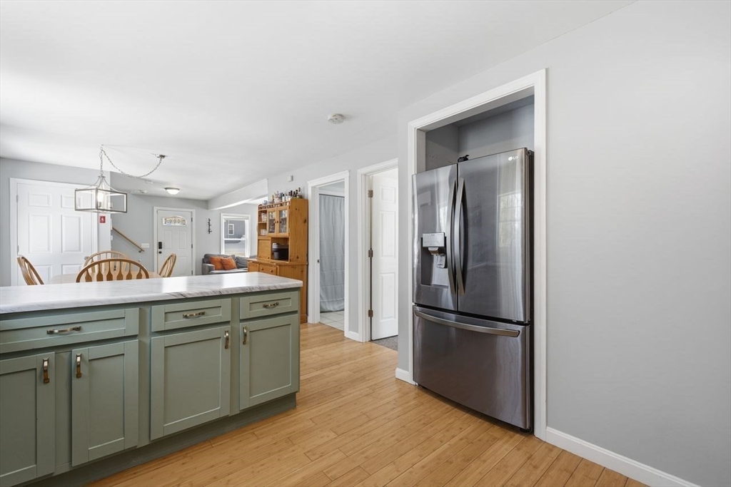 27 Ash Street Webster, MA 01570 - Photo 12 of 27