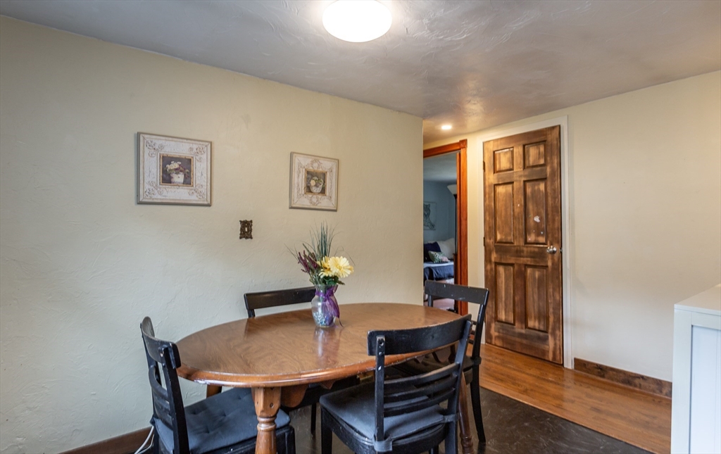 58 Chestnut Road Halifax, MA 02338 - Photo 11 of 29 Gallery Image 11