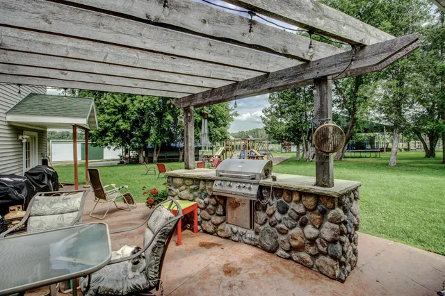 $619,000 | 58452 110 Street, Menahga, MN 56464