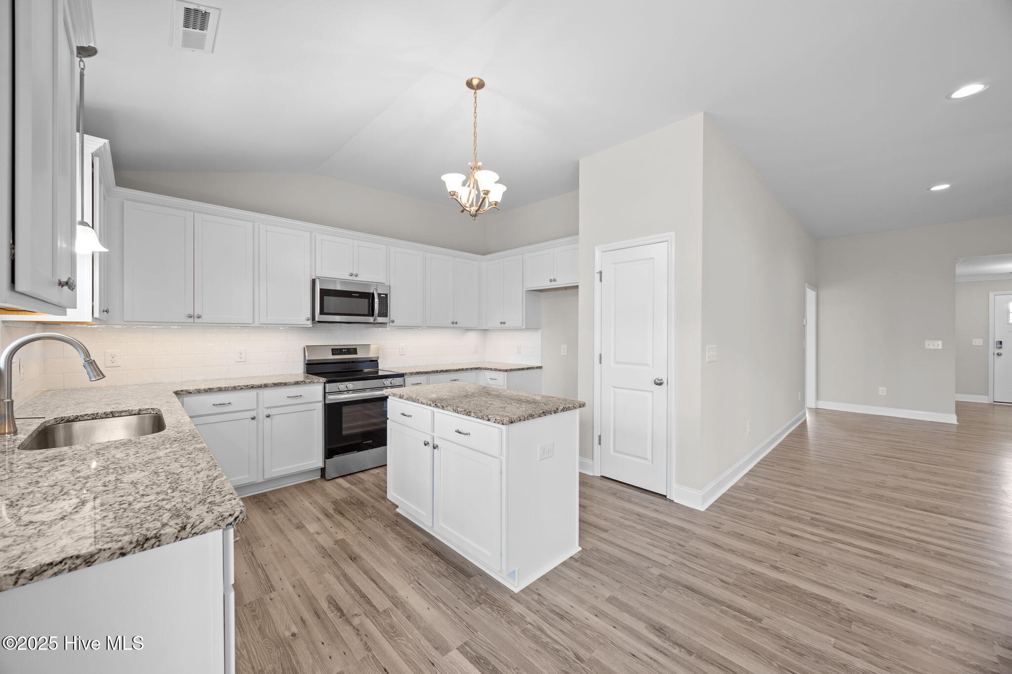 2301 Rhinestone Drive Greenville, NC 27834 - Photo 22 of 43 22-web-or-mls-BLS_0036