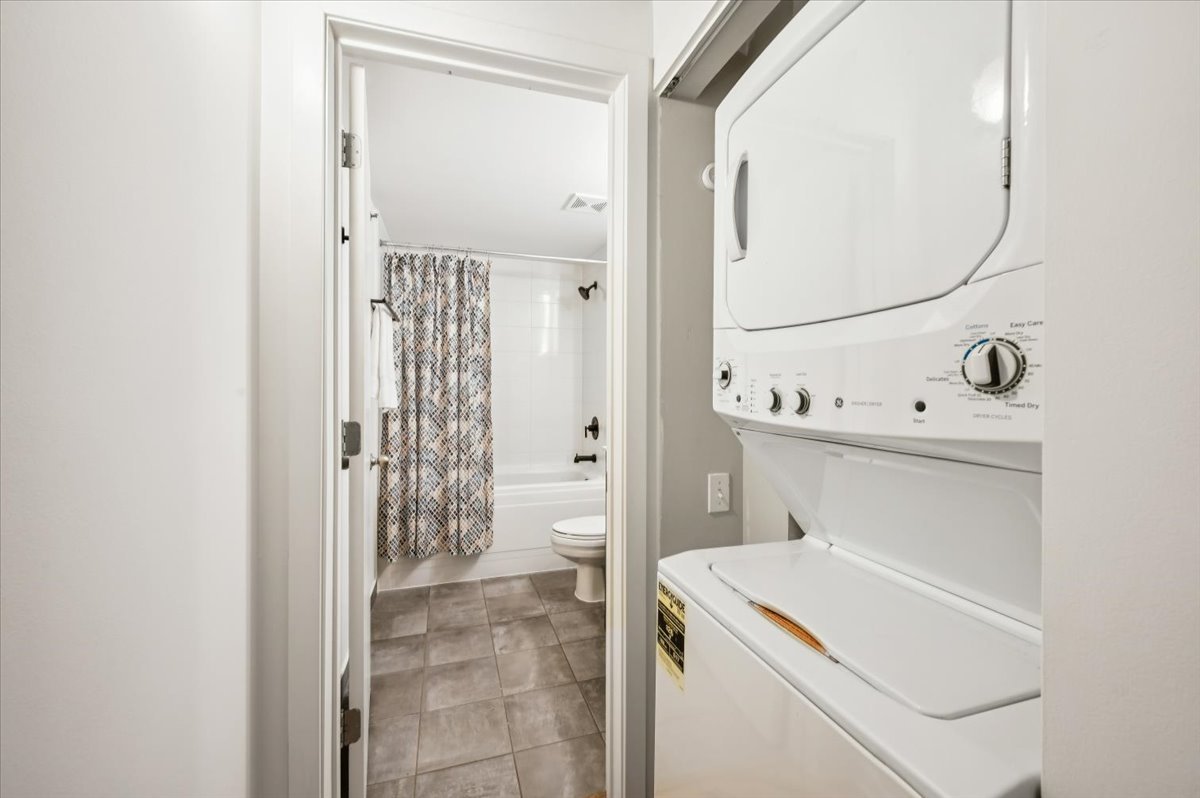 550 West Harrison Street, Unit 551 Chicago, IL 60607 - Photo 17 of 21