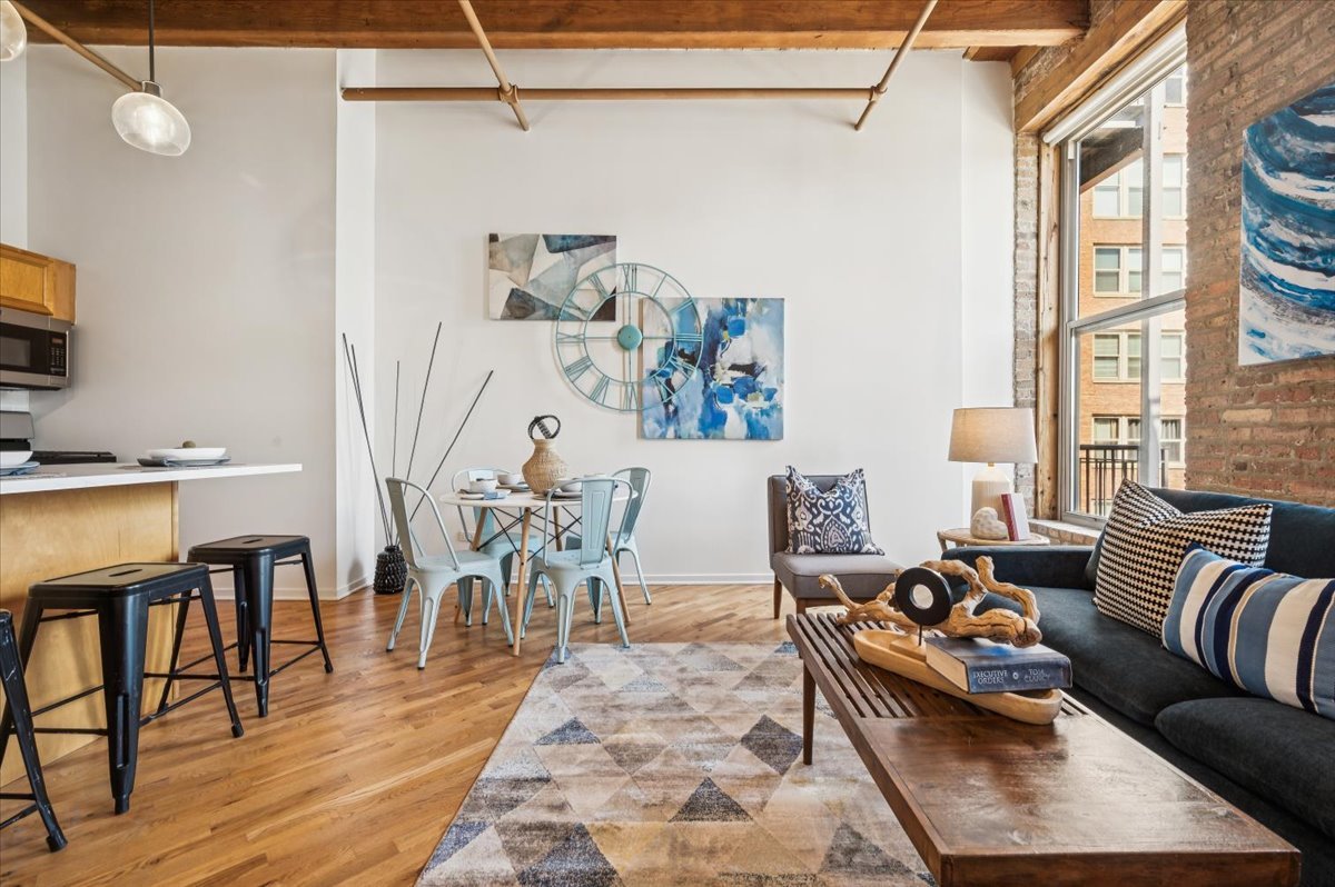 550 West Harrison Street, Unit 551 Chicago, IL 60607 - Photo 9 of 21