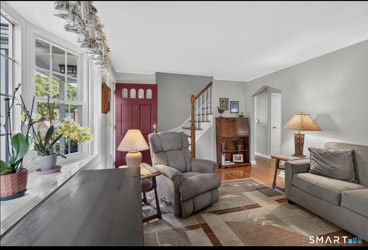 127 Helaine Road Manchester, CT 06042 - Photo 8 of 35