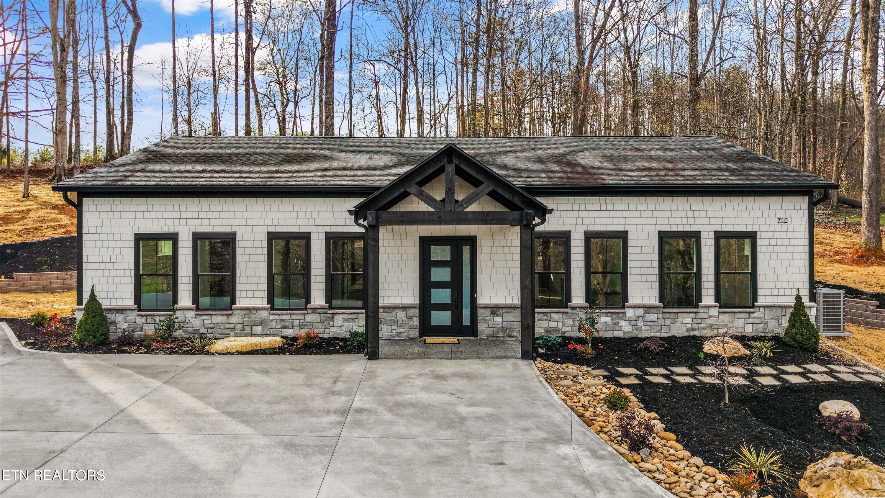 710 Knight Road Knoxville, TN 37920 - Photo 13 of 36 710 Knight Rd