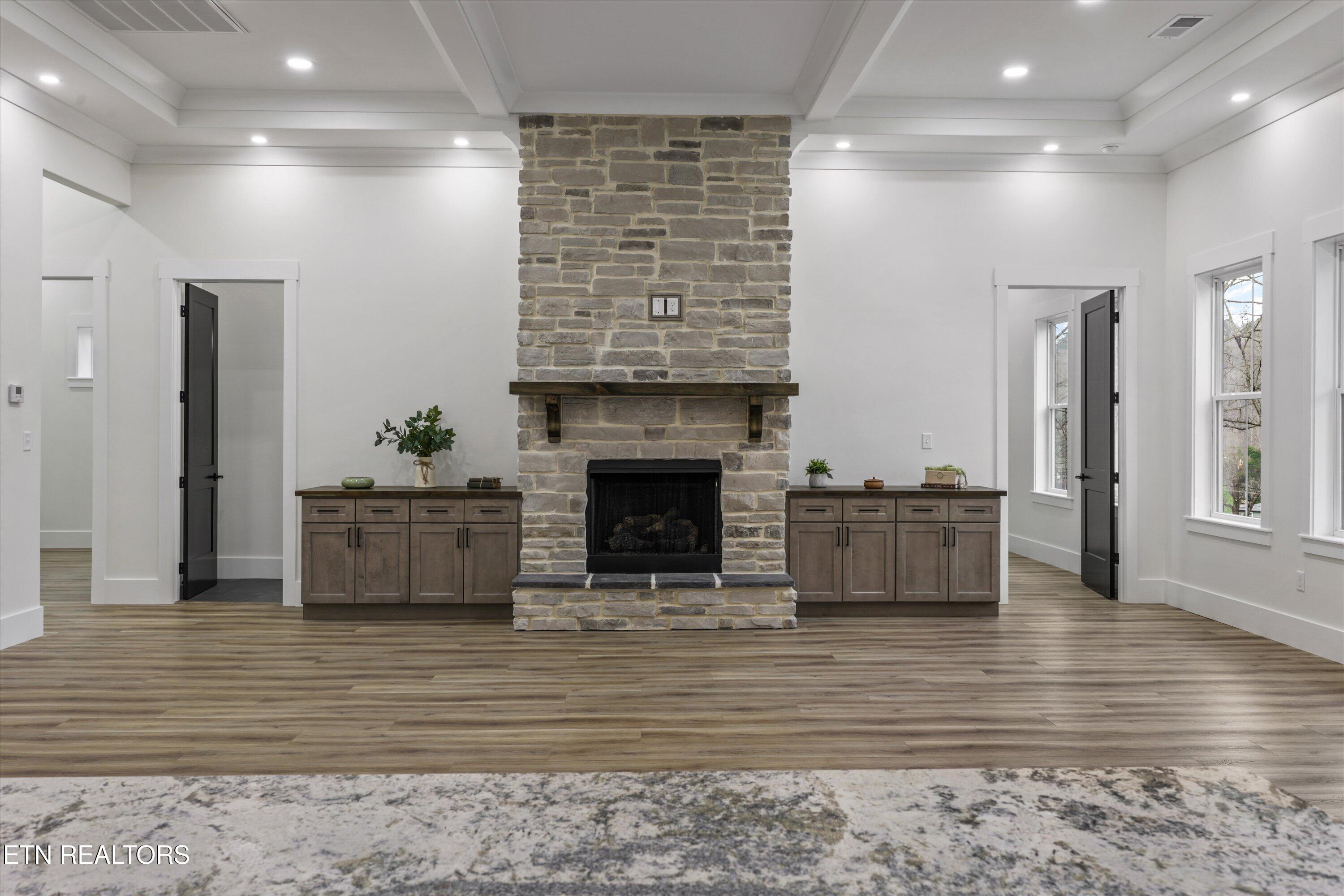 710 Knight Road Knoxville, TN 37920 - Photo 15 of 36 710 Knight Rd-Great Room