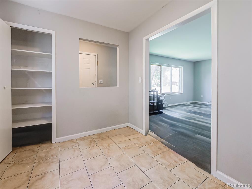 22430 Rausch Avenue Eastpointe, MI 48021 - Photo 7 of 20 Gallery Image 7
