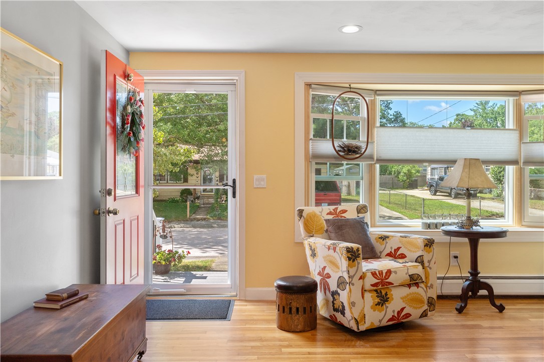 5 Tulip Road Coventry, RI 02816 - Photo 2 of 38