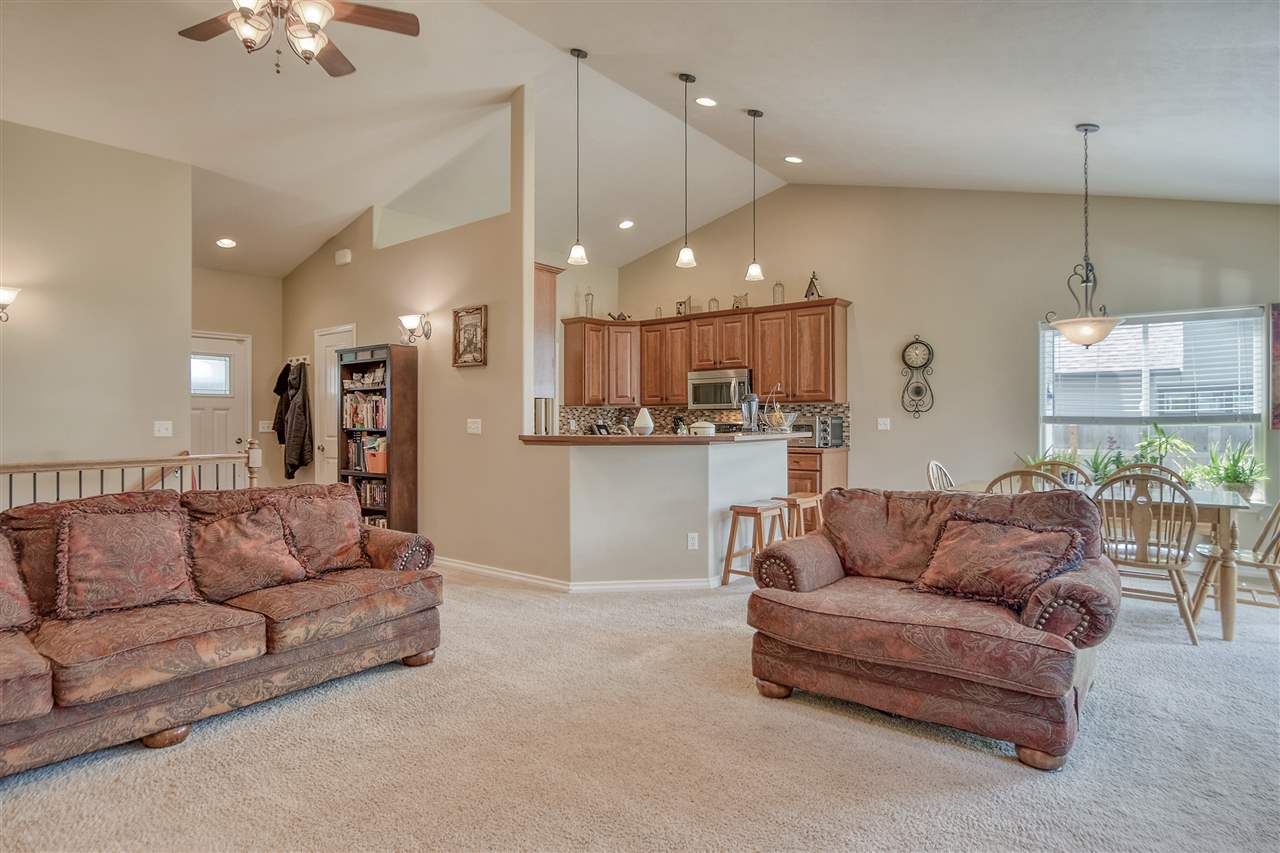 1509 South St Charles Road Spokane Valley, WA 99037 - Photo 4 of 20 Gallery Image 4