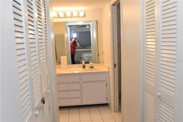 $2,000 | 1508 Pelican Cove Road, Unit GR232, Sarasota, FL 34231