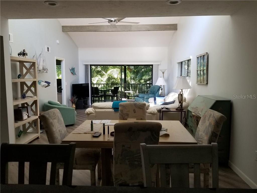 1508 Pelican Cove Road, Unit GR232 Sarasota, FL 34231 - Photo 4 of 17