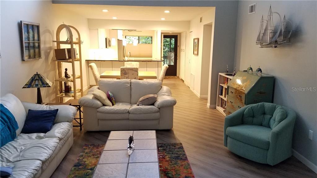 1508 Pelican Cove Road, Unit GR232 Sarasota, FL 34231 - Photo 6 of 17