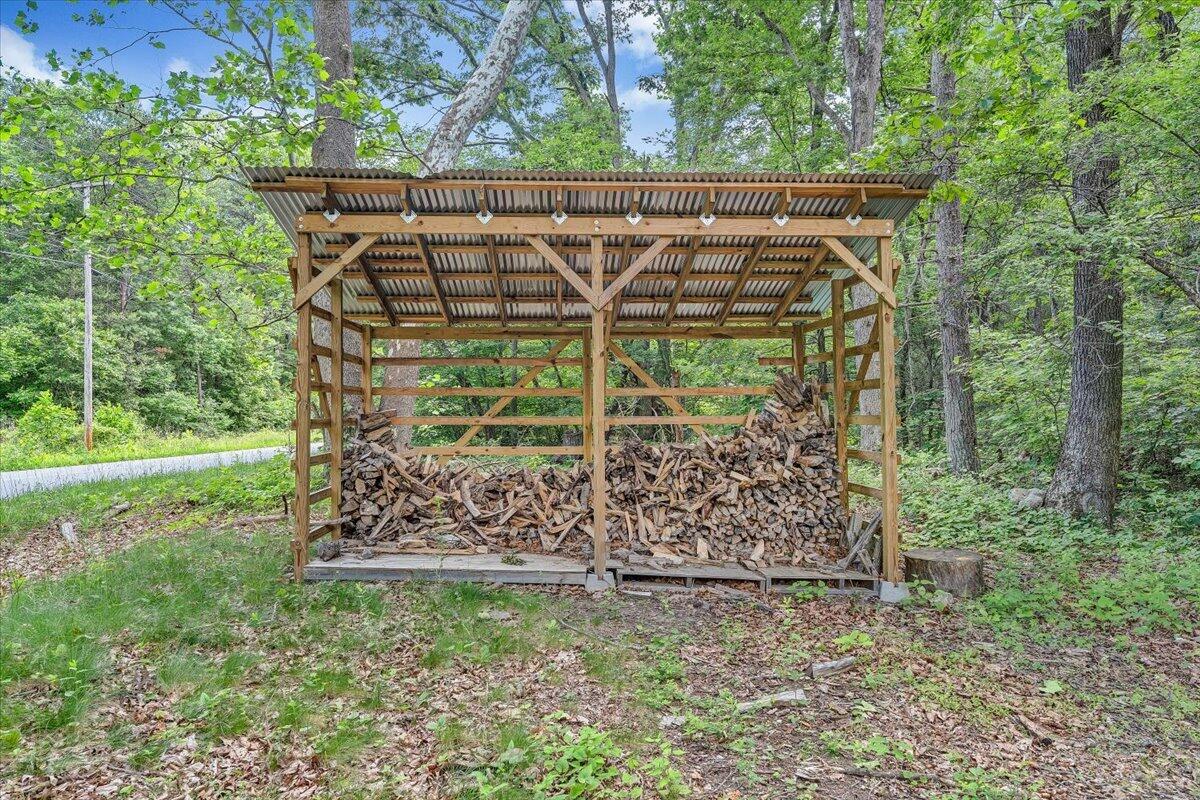 5774 Bradshaw Road Salem, VA 24153 - Photo 30 of 33 41-MIB01443