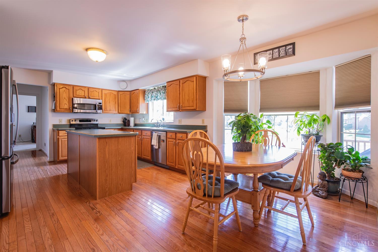 3789 Hanley Road Cincinnati, OH 45247 - Photo 9 of 35