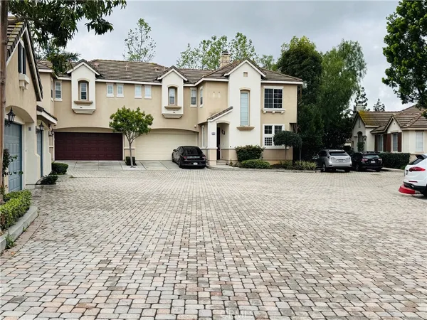 $874,900 | 229 Seacountry Lane, Rancho Santa Margarita, CA 92688