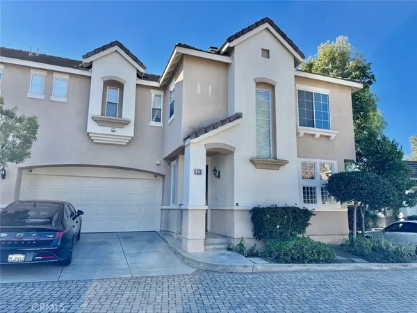 $874,900 | 229 Seacountry Lane, Rancho Santa Margarita, CA 92688