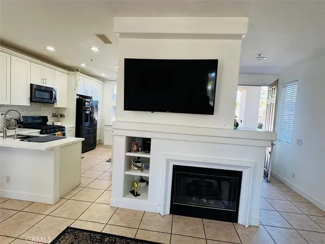 $949,900 | 229 Seacountry Lane, Rancho Santa Margarita, CA 92688