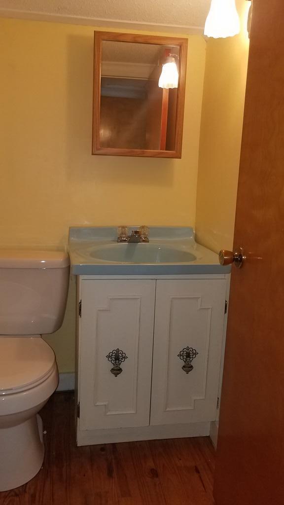 32 Getchell Corner Road Vassalboro, ME 04989 - Photo 28 of 29 28. Upstairs Half Bath