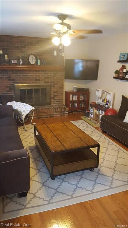 427 Whitney Drive Rochester Hills, MI 48307 - Photo 7 of 13