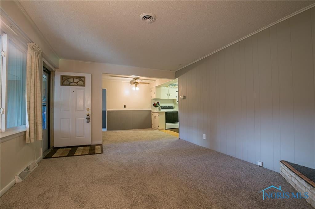 9340 Old State Line Road Holland, OH 43528 - Photo 8 of 26 Gallery Image 8