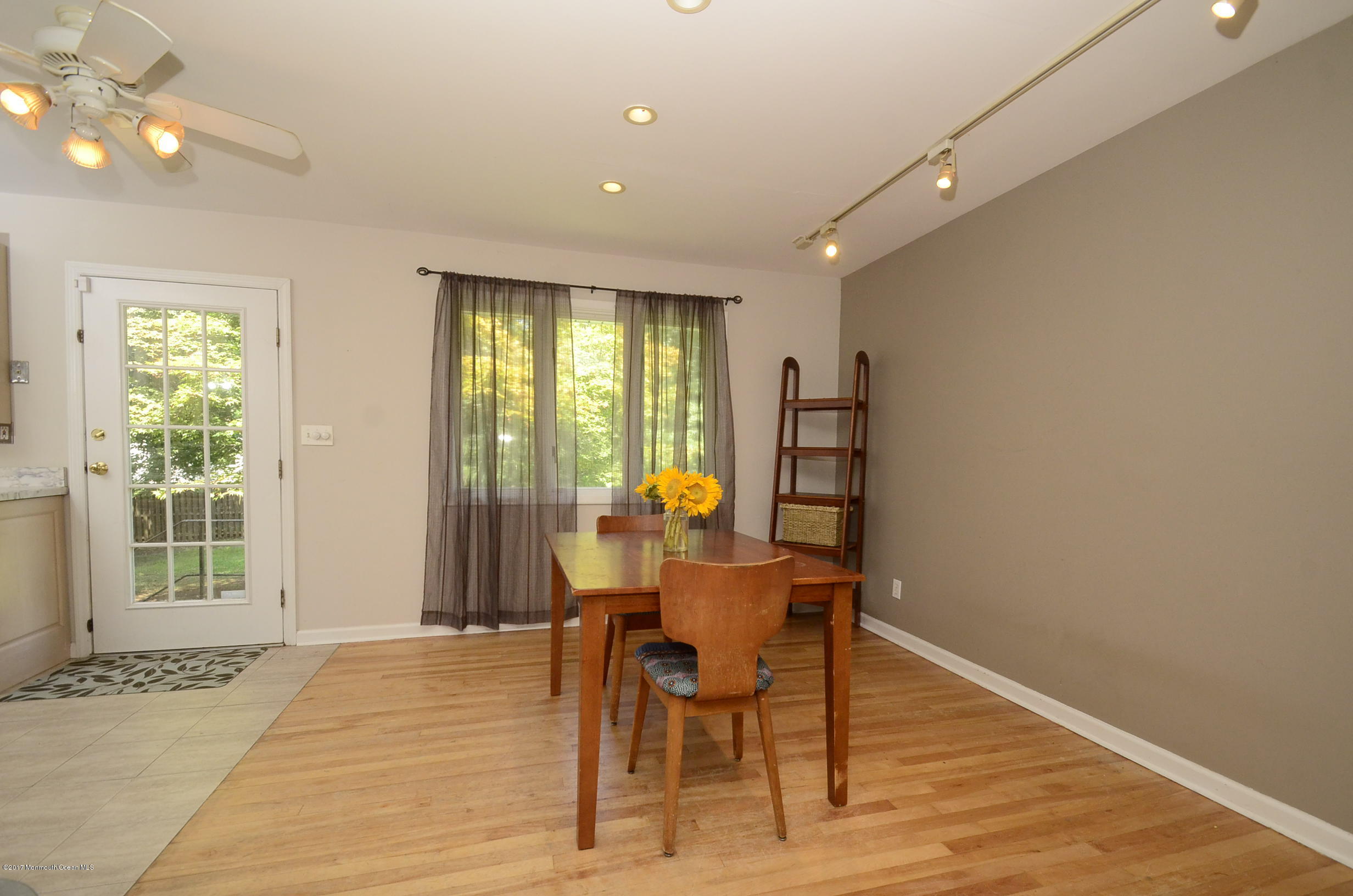 43 Riveredge Road Tinton Falls, NJ 07724 - Photo 11 of 30 Dining 04