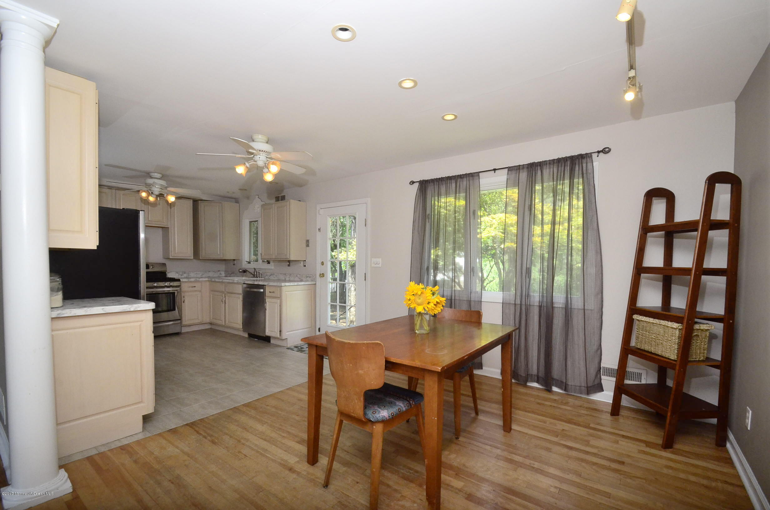 43 Riveredge Road Tinton Falls, NJ 07724 - Photo 12 of 30 Dining