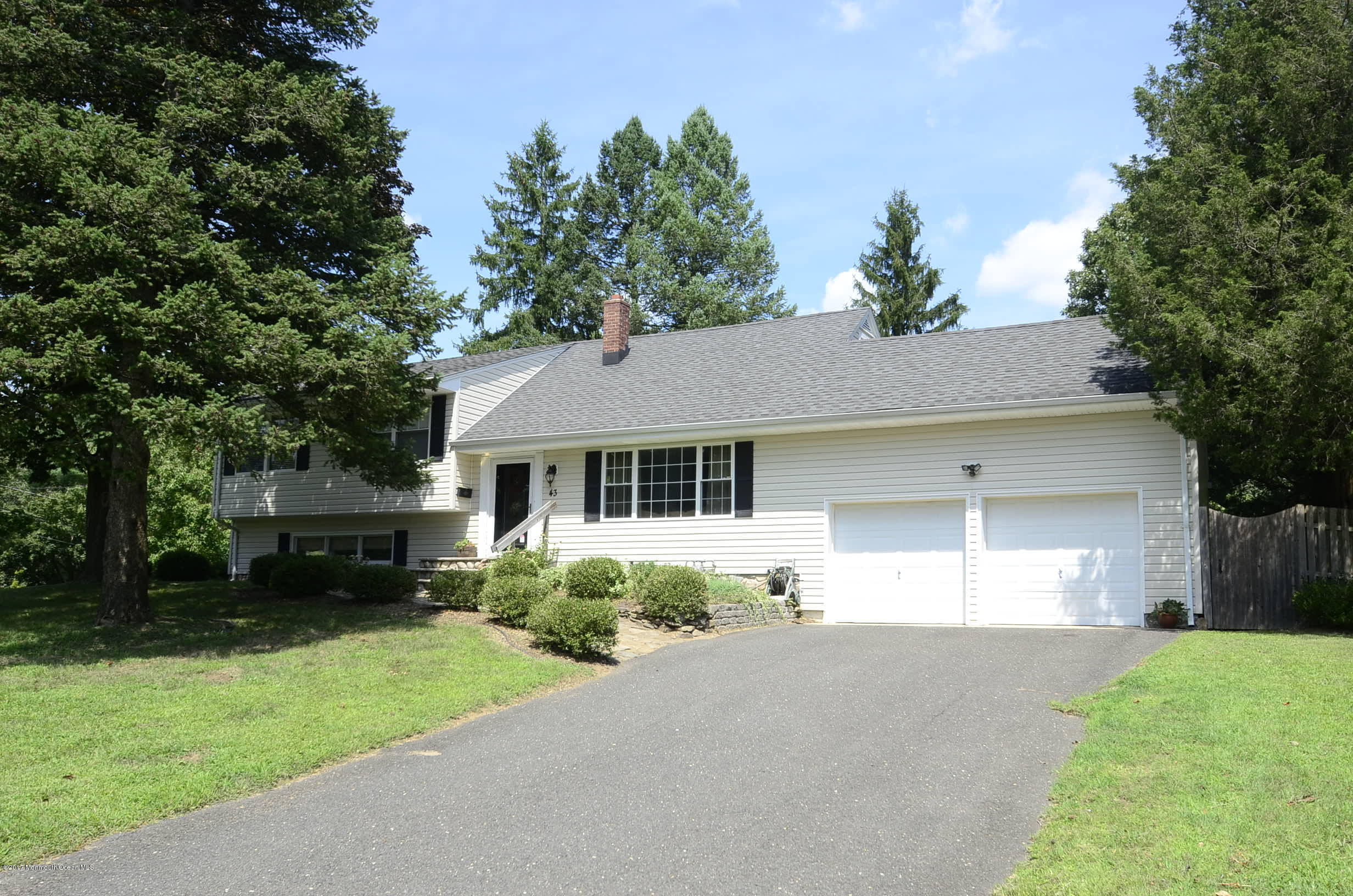 43 Riveredge Road Tinton Falls, NJ 07724 - Photo 27 of 30 Front 01