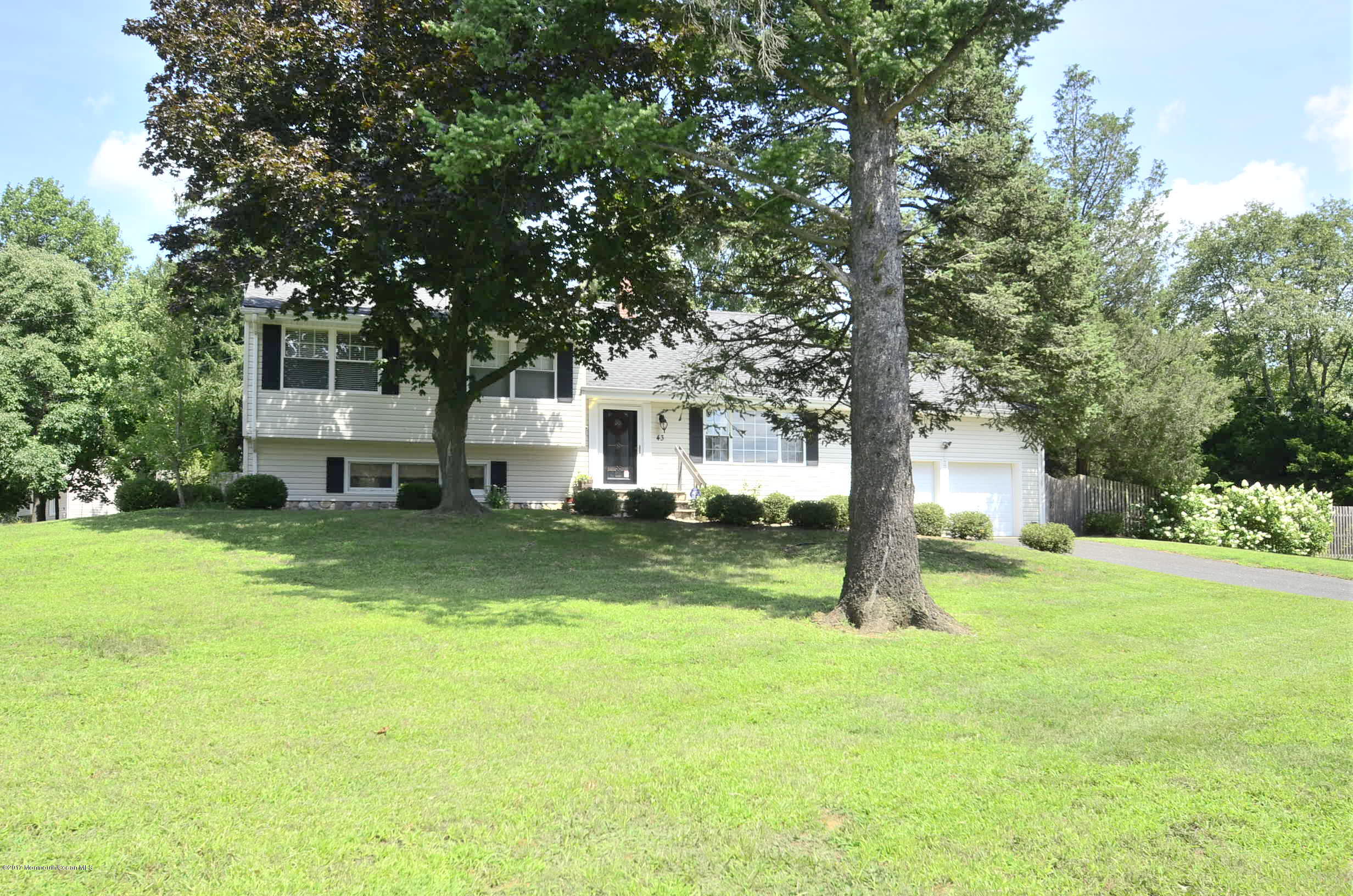 43 Riveredge Road Tinton Falls, NJ 07724 - Photo 29 of 30 Front 03