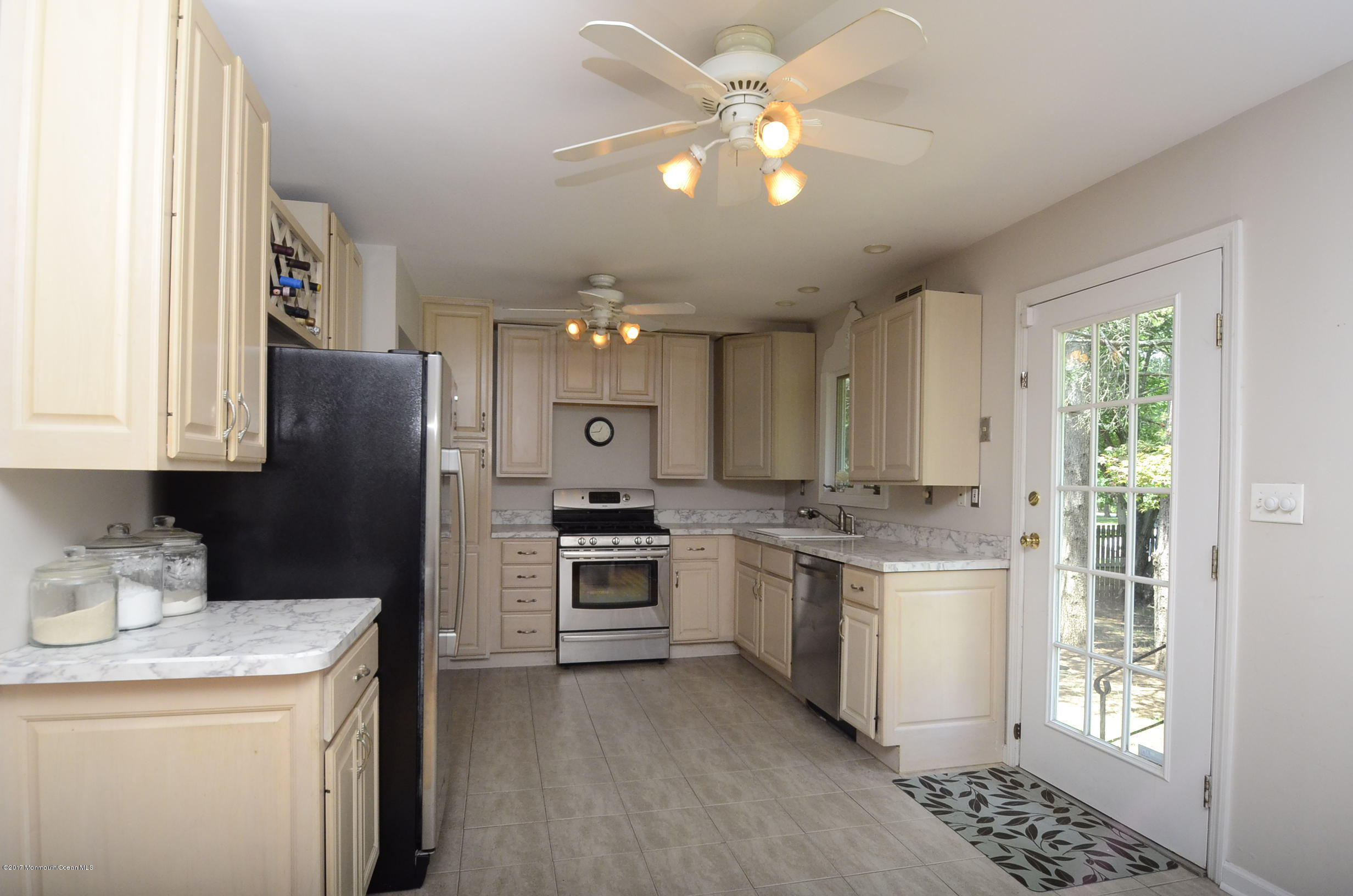 43 Riveredge Road Tinton Falls, NJ 07724 - Photo 5 of 30 Kitchen 03