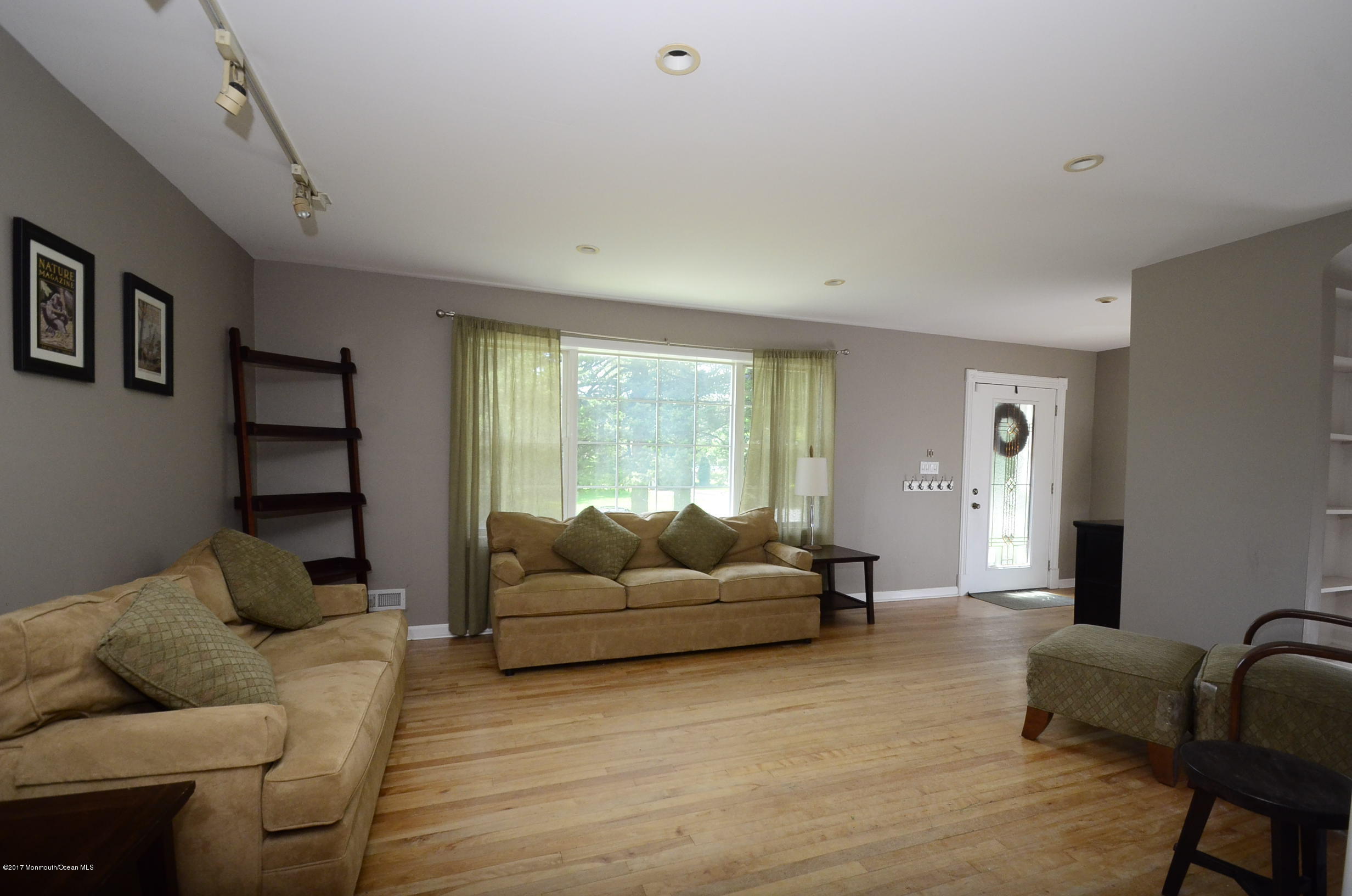 43 Riveredge Road Tinton Falls, NJ 07724 - Photo 8 of 30 Living