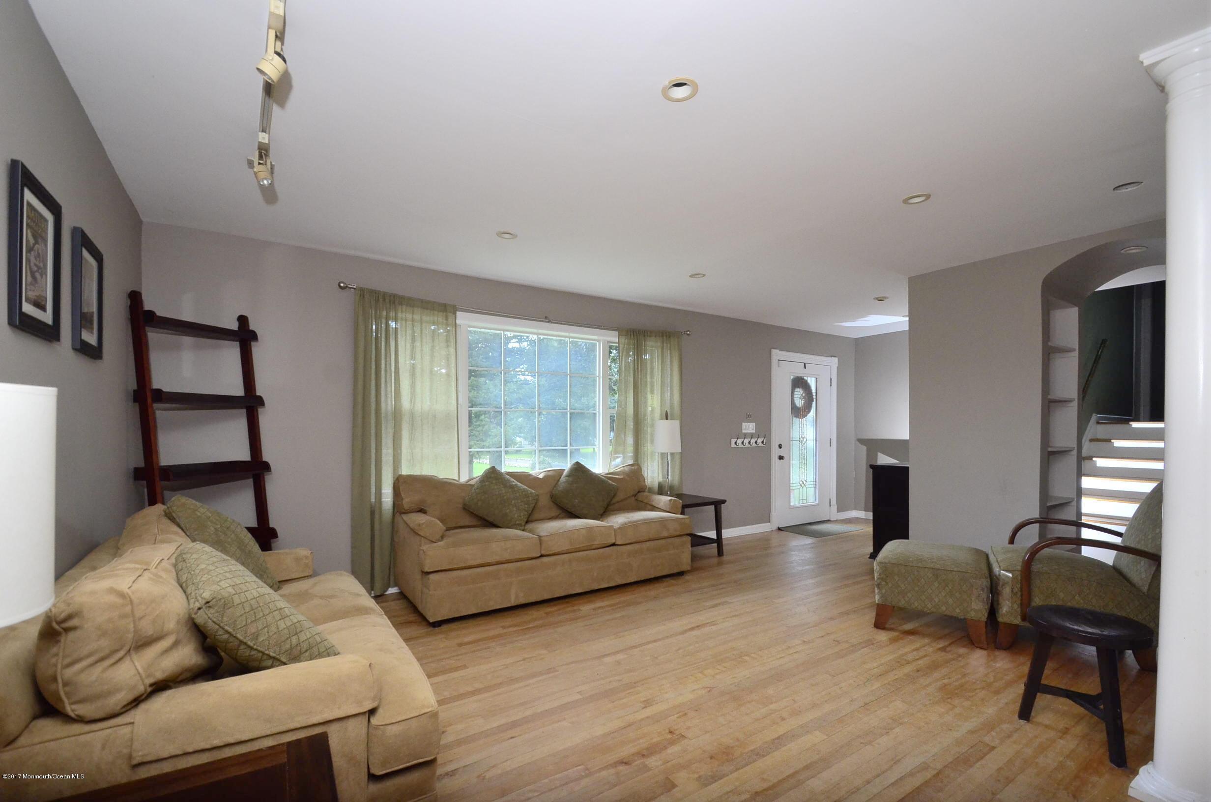 43 Riveredge Road Tinton Falls, NJ 07724 - Photo 10 of 30 Living