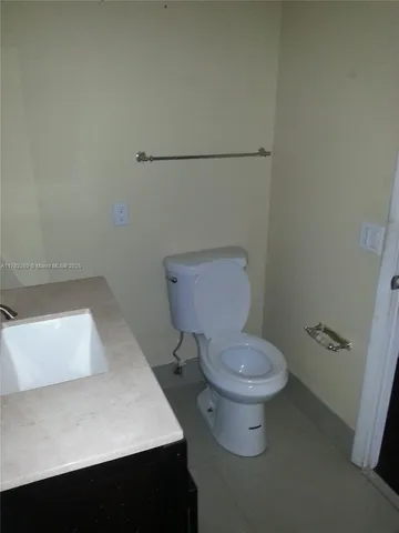 $181,400 | 2750 Northeast 183rd Street, Unit 2607, Aventura, FL 33160