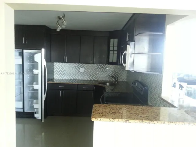 $181,400 | 2750 Northeast 183rd Street, Unit 2607, Aventura, FL 33160