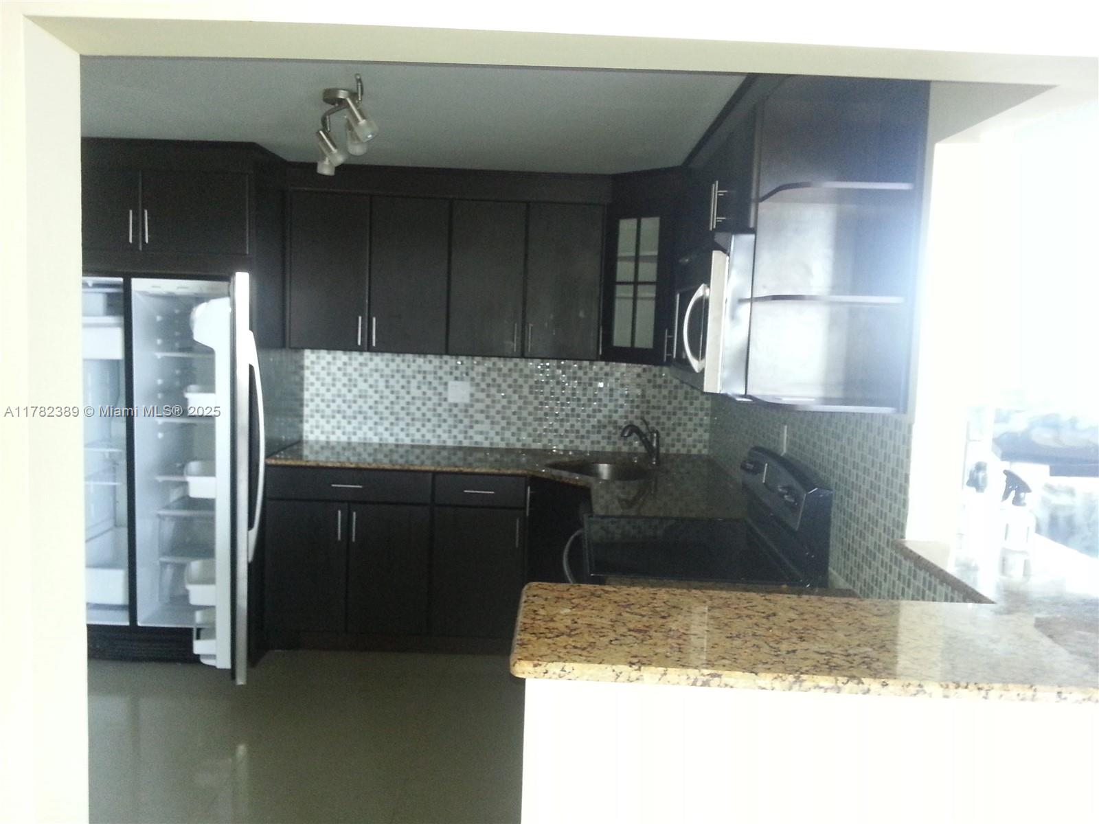 2750 Northeast 183rd Street, Unit 2607 Aventura, FL 33160 - Photo 3 of 40