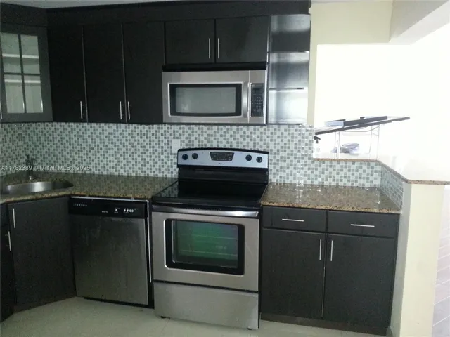 $181,400 | 2750 Northeast 183rd Street, Unit 2607, Aventura, FL 33160