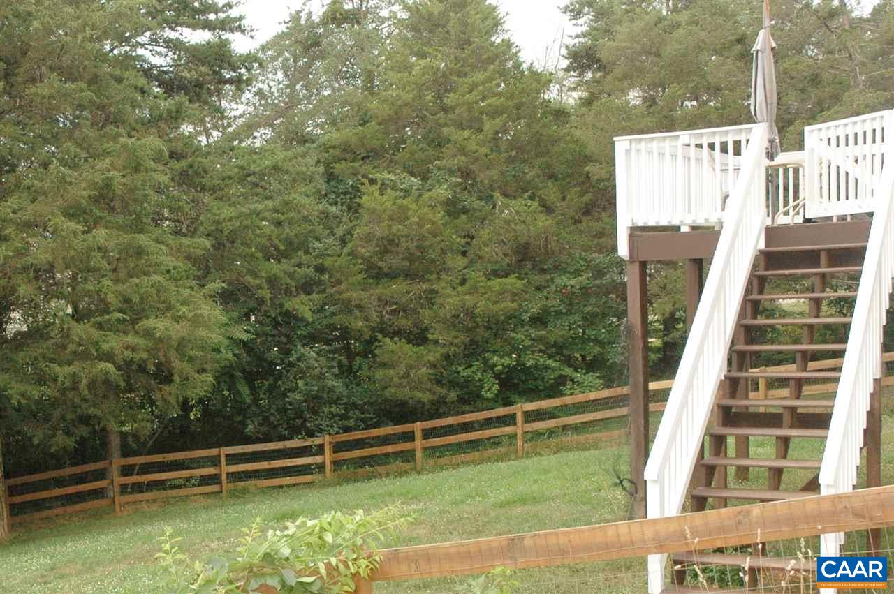 696 Valley View Road Ruckersville, VA 22968 - Photo 20 of 32 a view of an outdoor space and deck