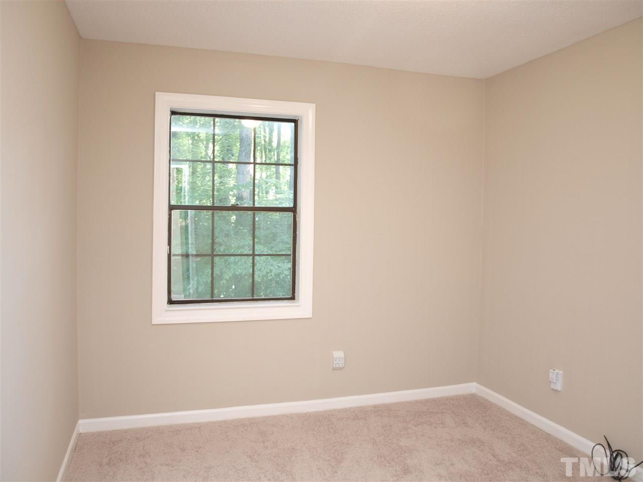 1300 Springlawn Court Raleigh, NC 27609 - Photo 11 of 16
