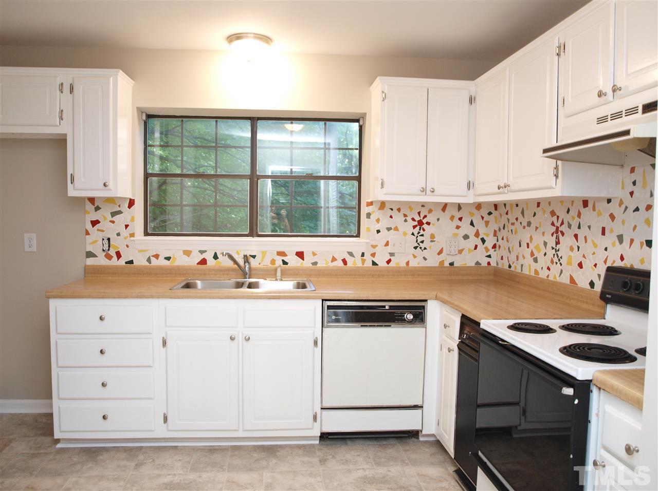 1300 Springlawn Court Raleigh, NC 27609 - Photo 3 of 16