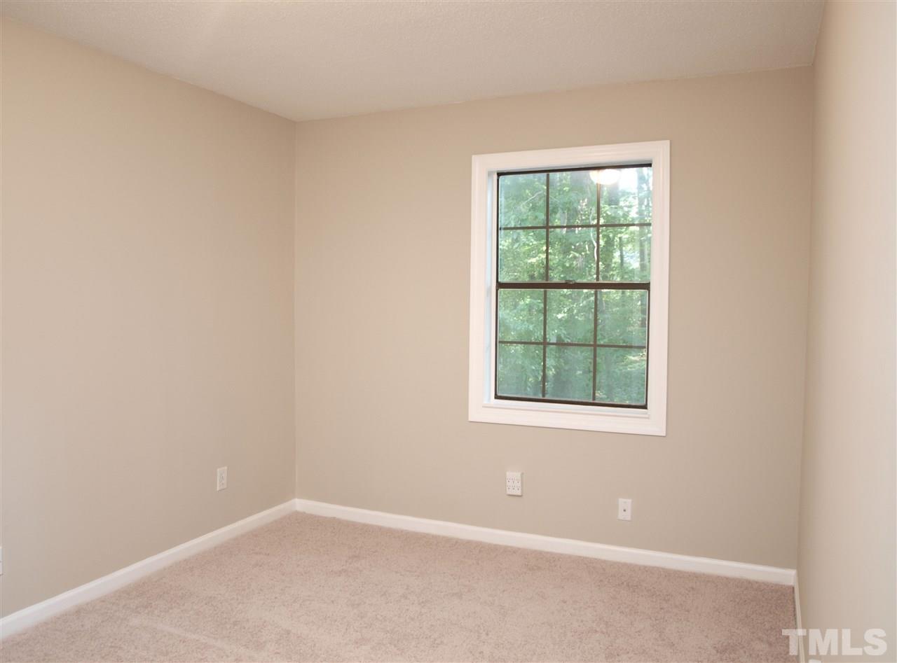 1300 Springlawn Court Raleigh, NC 27609 - Photo 10 of 16