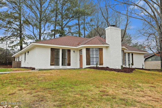 $225,000 | 1505 Rosemont Drive, Clinton, MS 39056