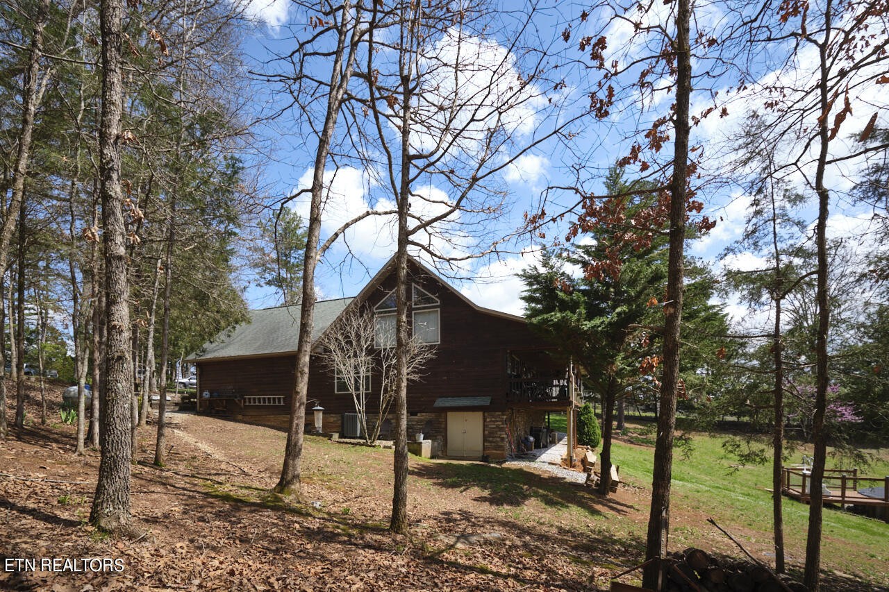 1077 Whitaker Road New Market, TN 37820 - Photo 4 of 46