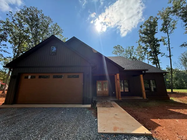 $389,000 | 2182 Stonewall Road, Concord, VA 24538
