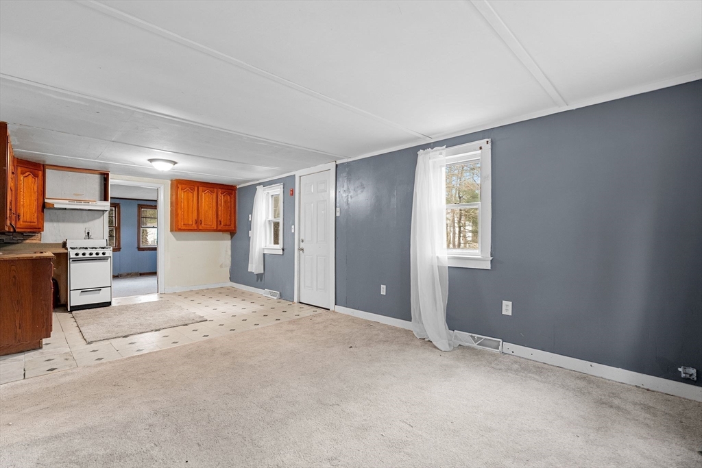 6 Cardinal Avenue Wareham, MA 02538 - Photo 11 of 27