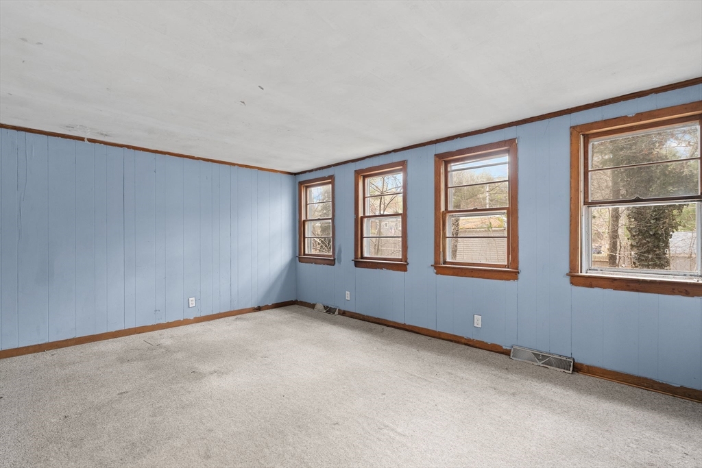 6 Cardinal Avenue Wareham, MA 02538 - Photo 12 of 27