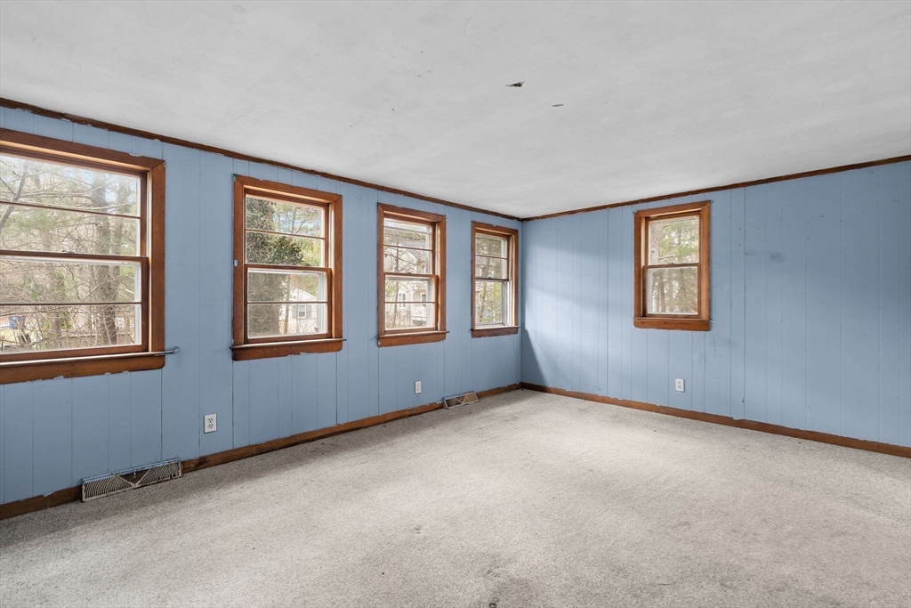 6 Cardinal Avenue Wareham, MA 02538 - Photo 13 of 27